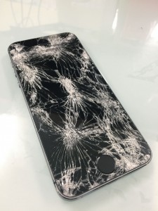 iPhone６　液晶交換　大阪府貝塚