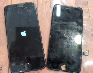iPhone８　液晶修理　